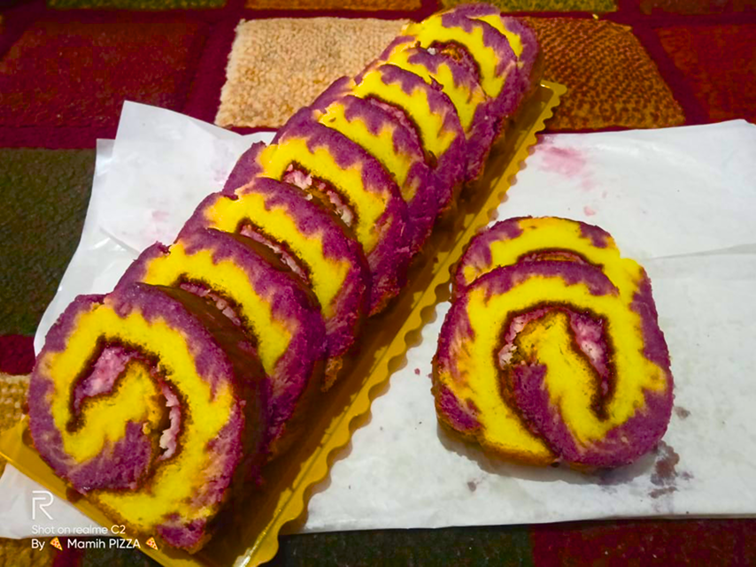 Marble Taro Swiss Roll
